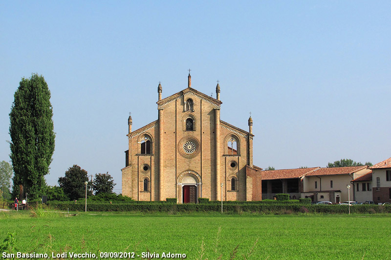 Basilica di San Bassiano - L'insieme